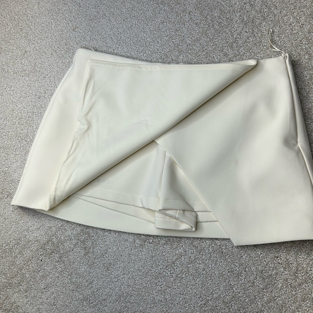 ASYMMETRIC SKORT - Picture 3 of 3